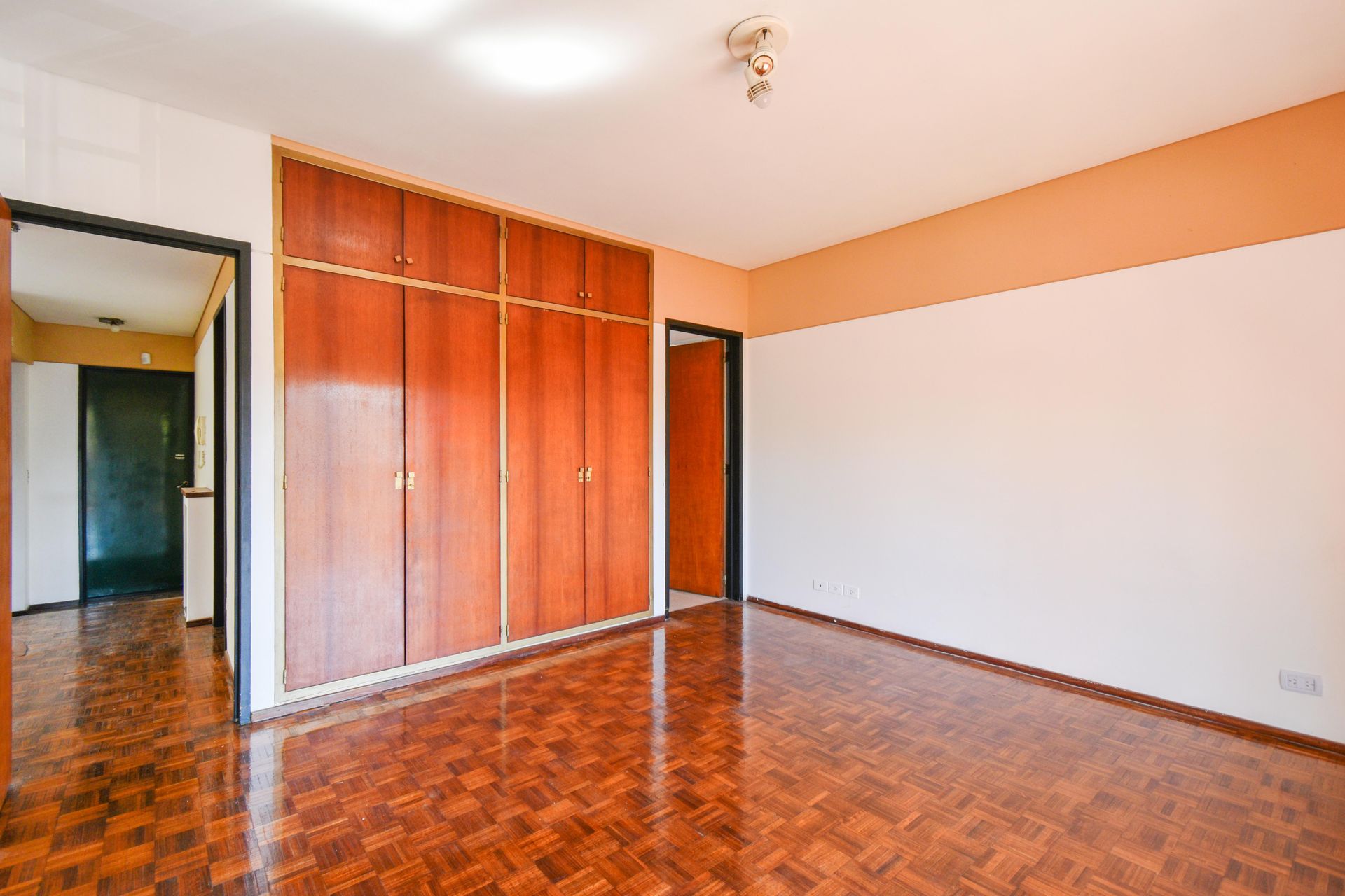 Venta Casa 4 Amb + dep + cochera en Florida Este