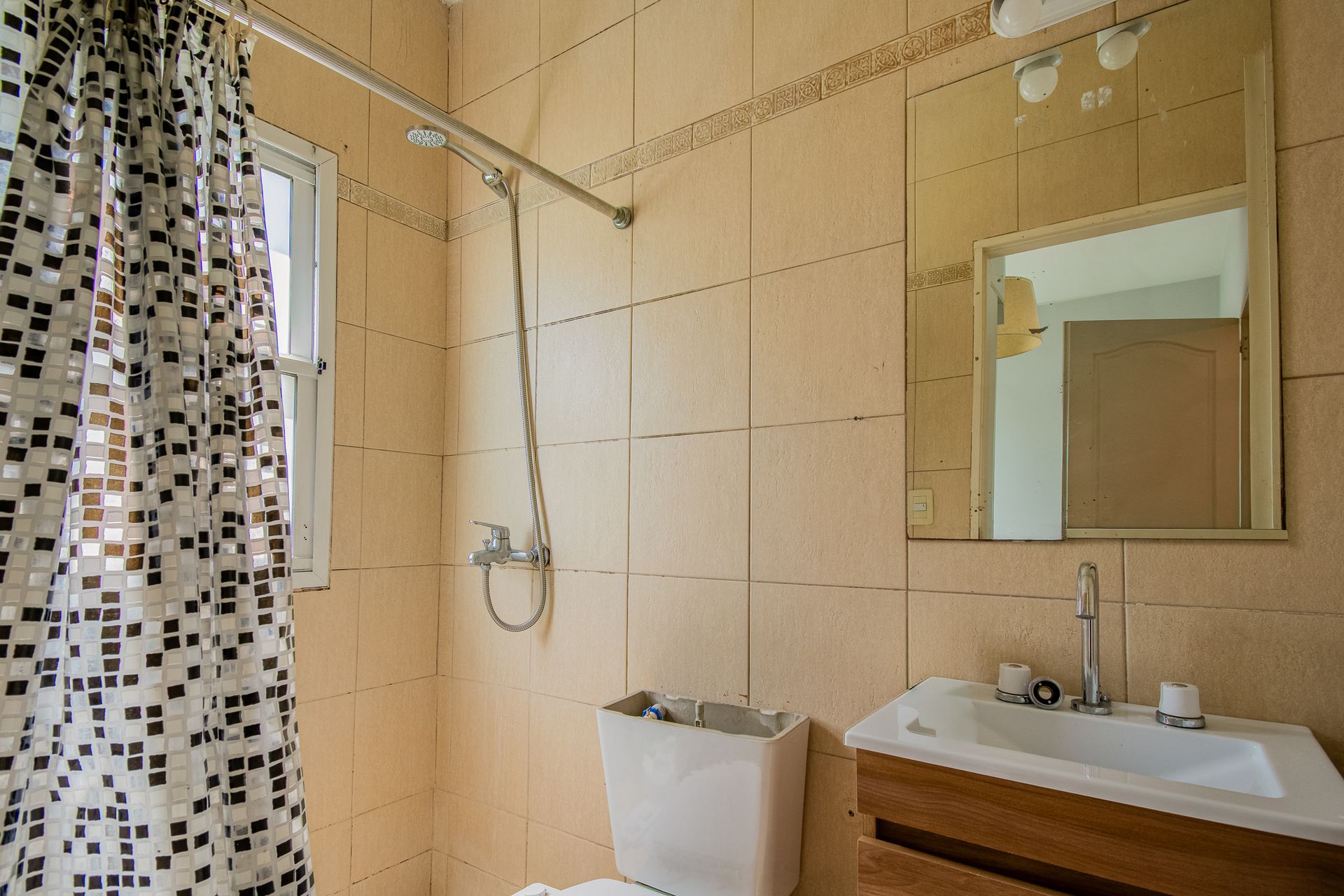 Venta Casa 5 Amb Suite Pb Barrio Tres Horquetas