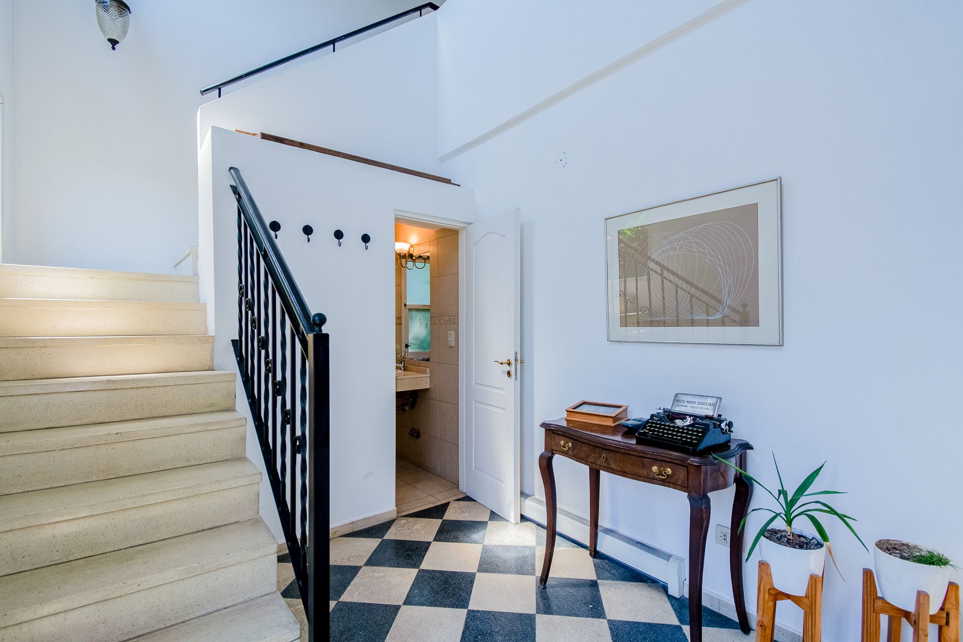 Venta Casa 5 Amb Suite Pb Barrio Tres Horquetas