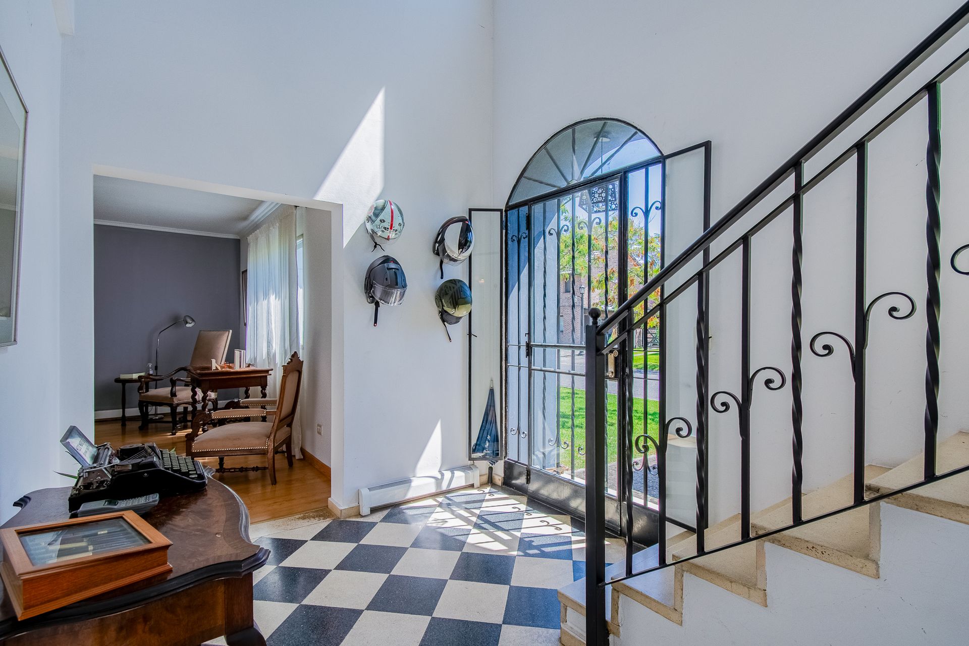 Venta Casa 5 Amb Suite Pb Barrio Tres Horquetas