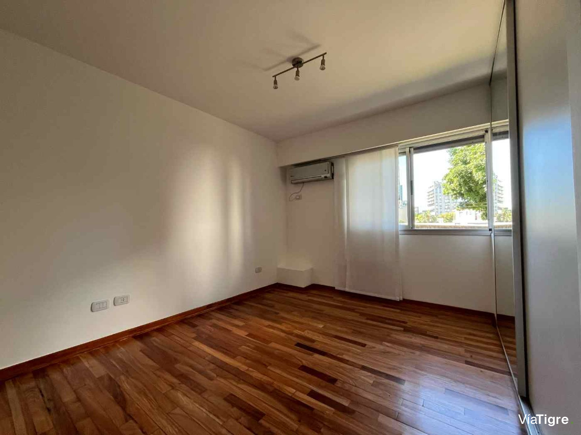 Alquiler Dpto Duplex 3 Ambientes - La Isla, Olivos