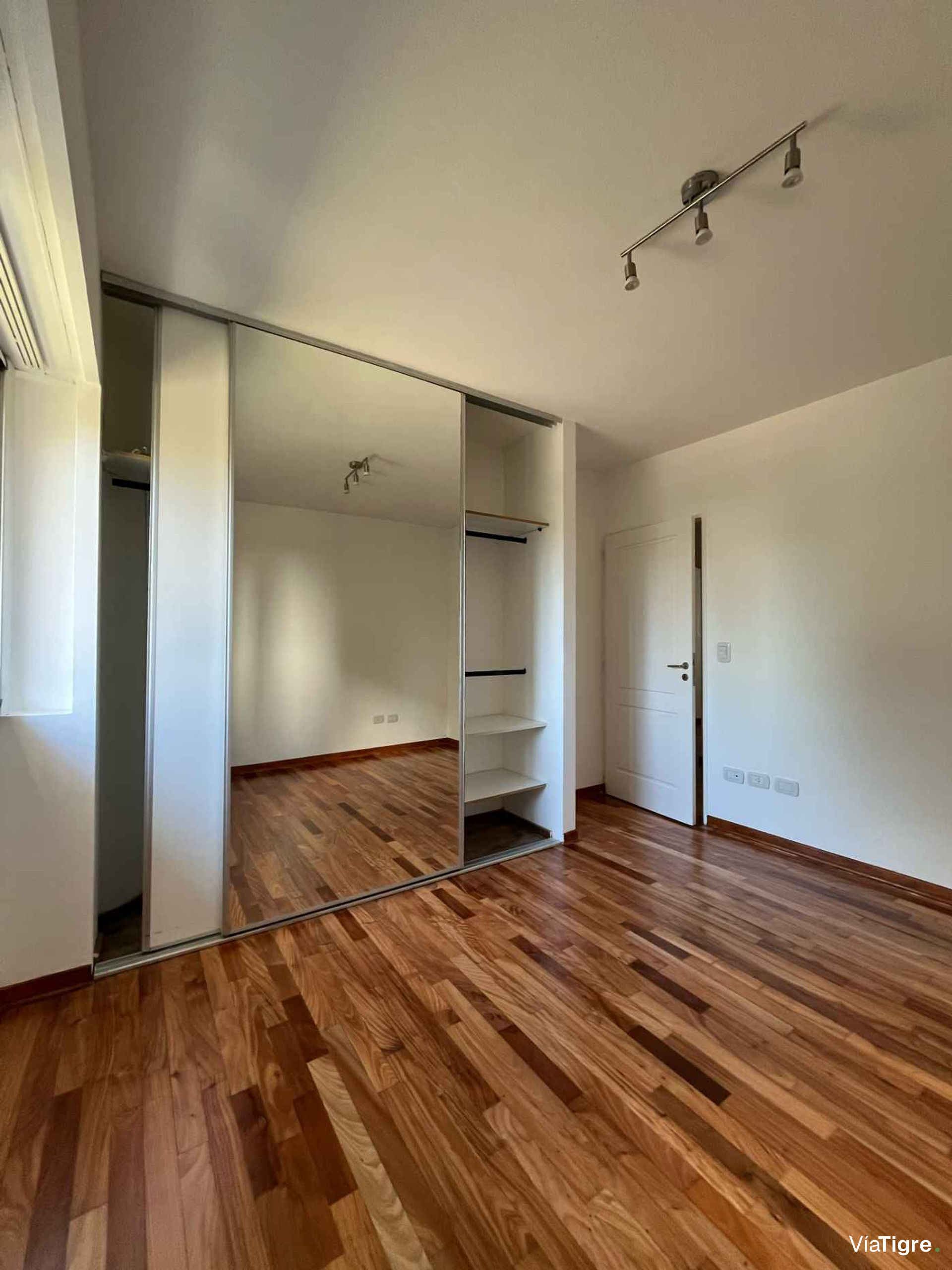 Alquiler Dpto Duplex 3 Ambientes - La Isla, Olivos