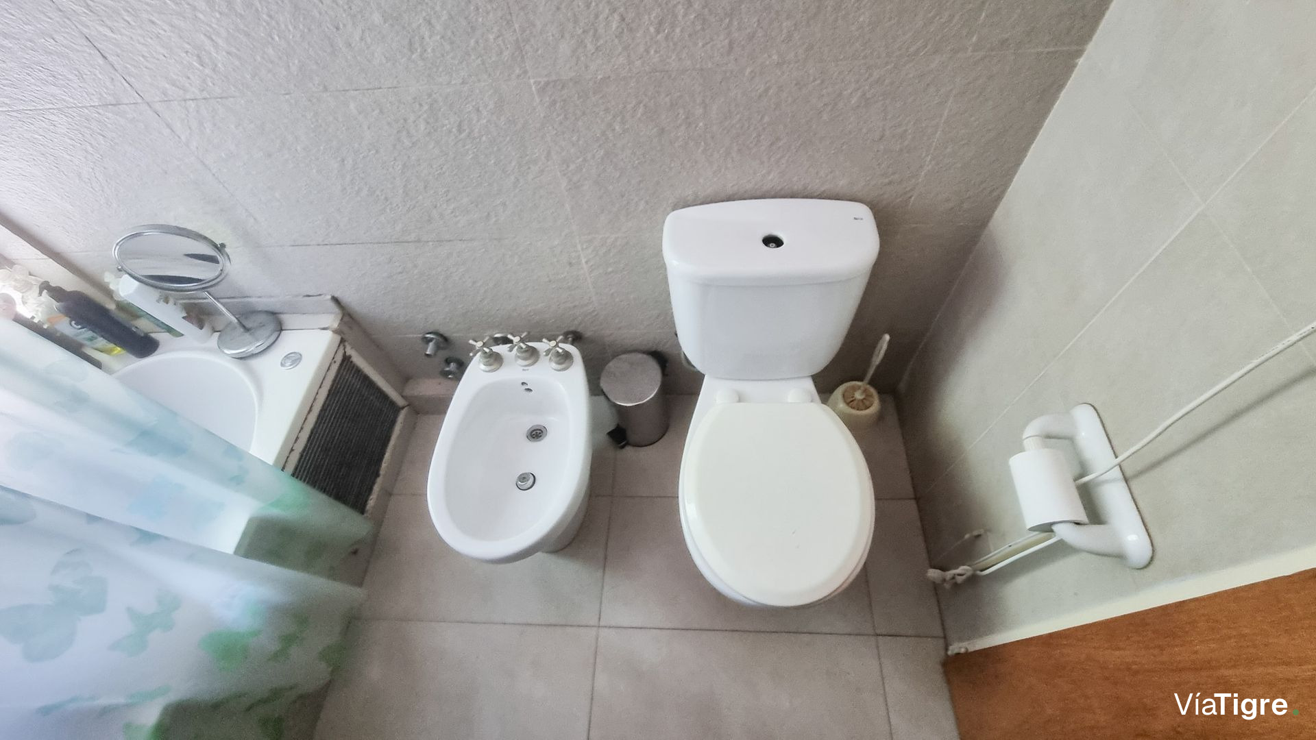 Venta Ph de 5 amb. con patio y cochera en Olivos