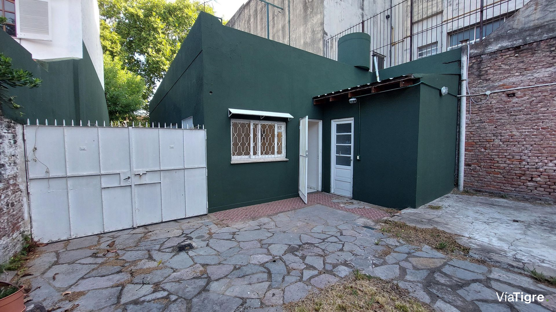 Alquiler Casa Gran Lote Con Jardin - Florida