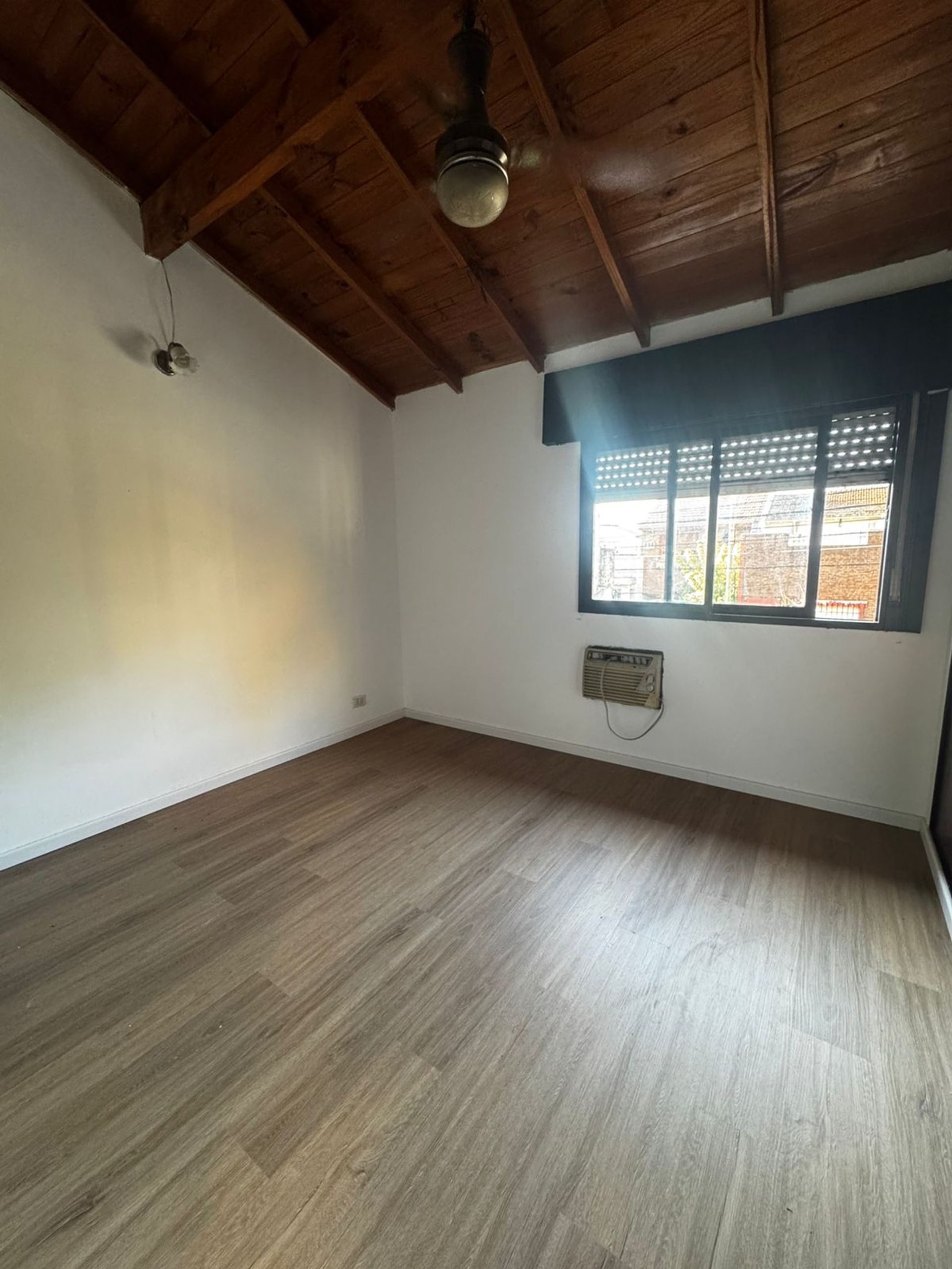 Alquiler casa en Martínez jardín cochera playroom