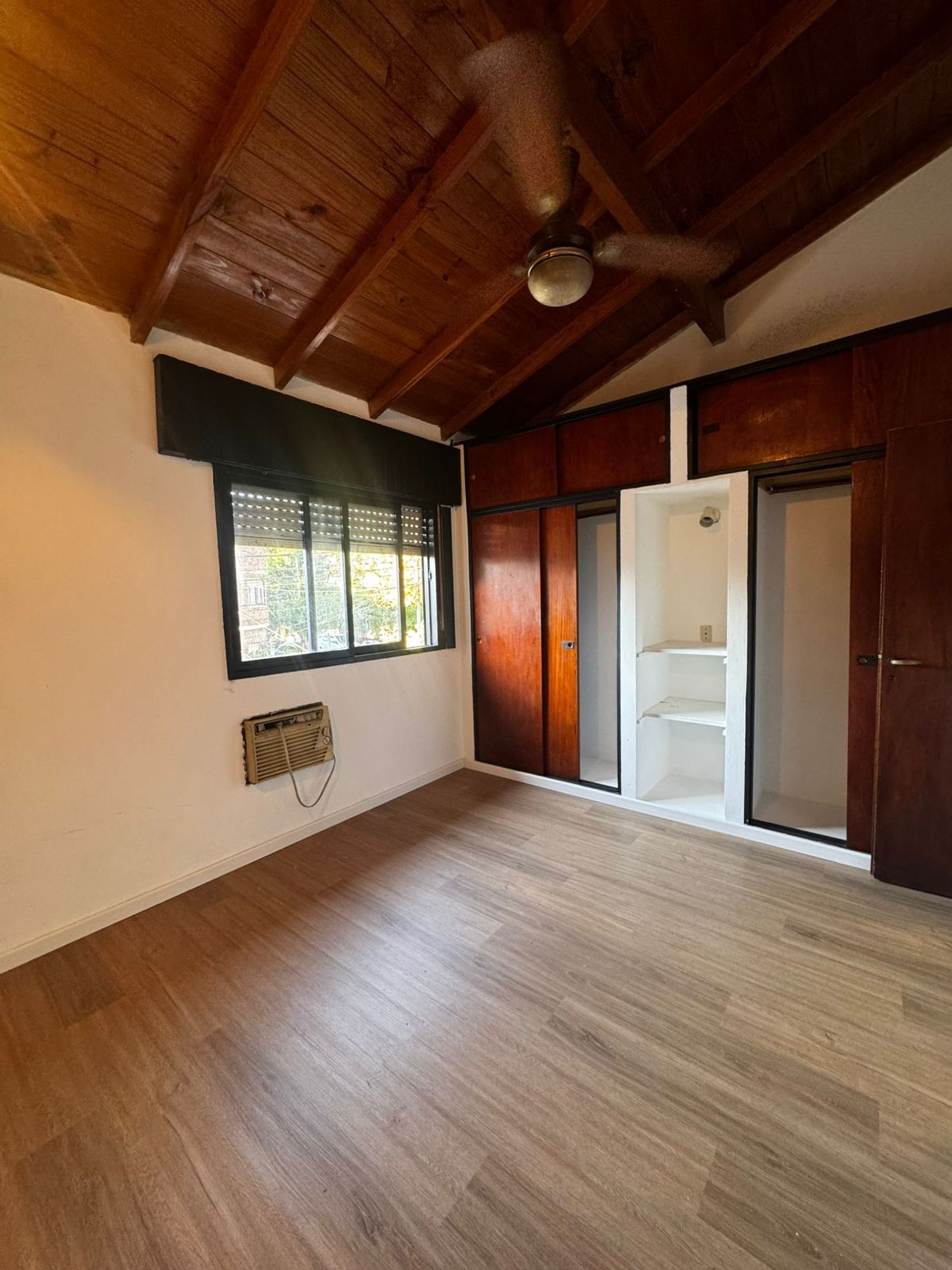 Alquiler casa en Martínez jardín cochera playroom