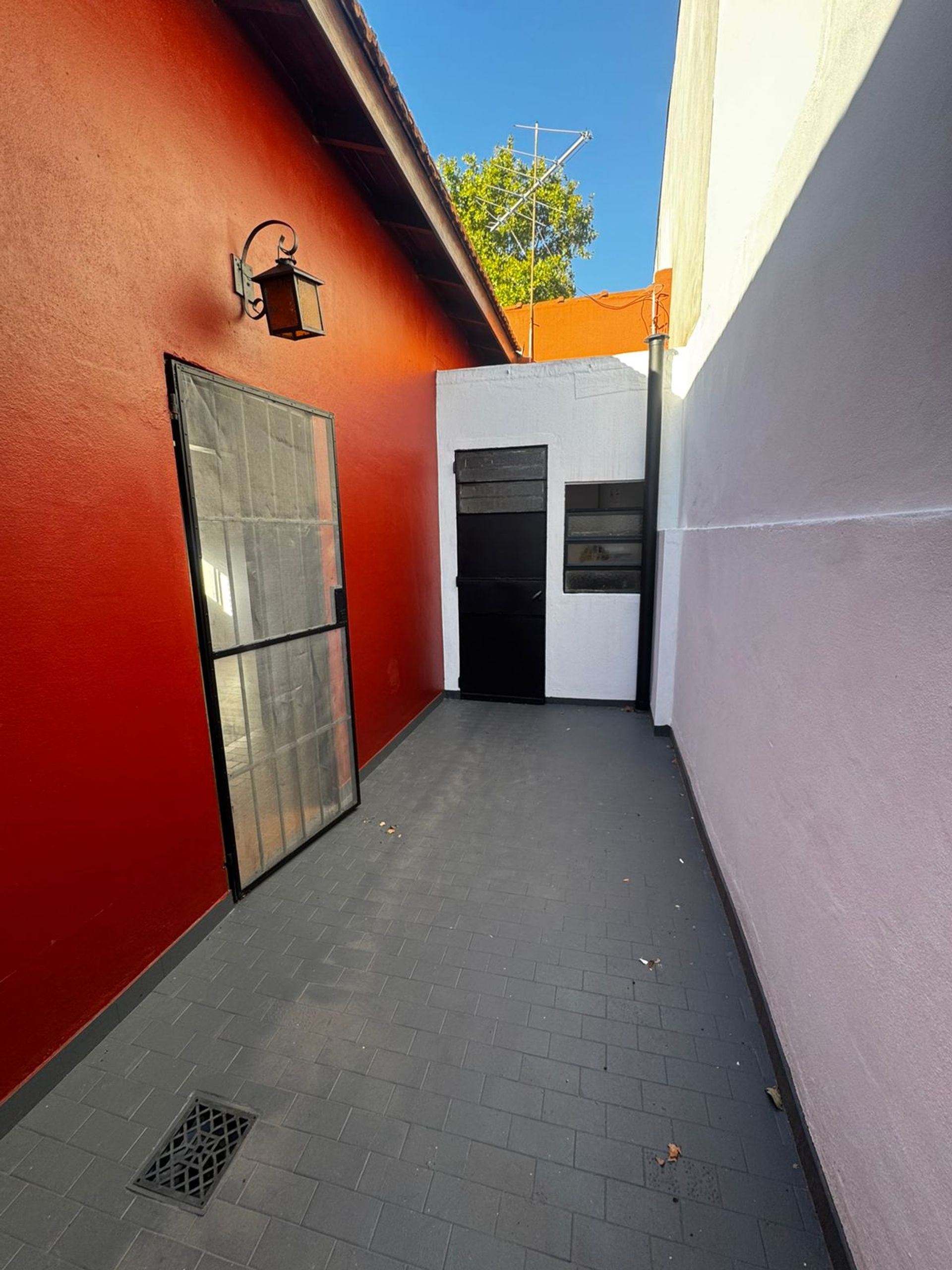 Alquiler casa en Martínez jardín cochera playroom