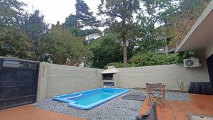 House 1‑bedroom For Sale Olivos with Garden Pool Garage