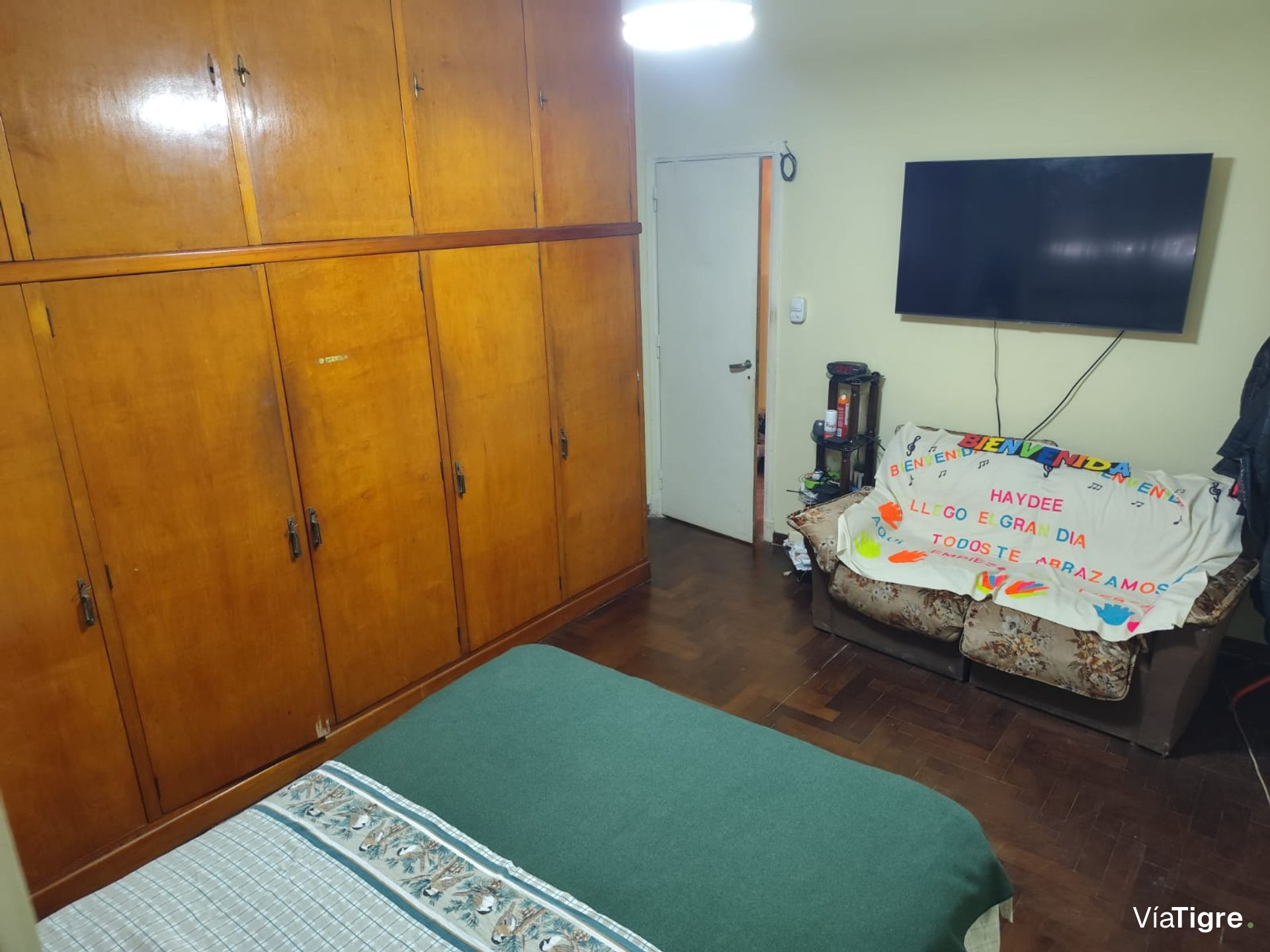 Venta Casa 5 Amb.munro, 4 Dormitorios, Coch,Patio