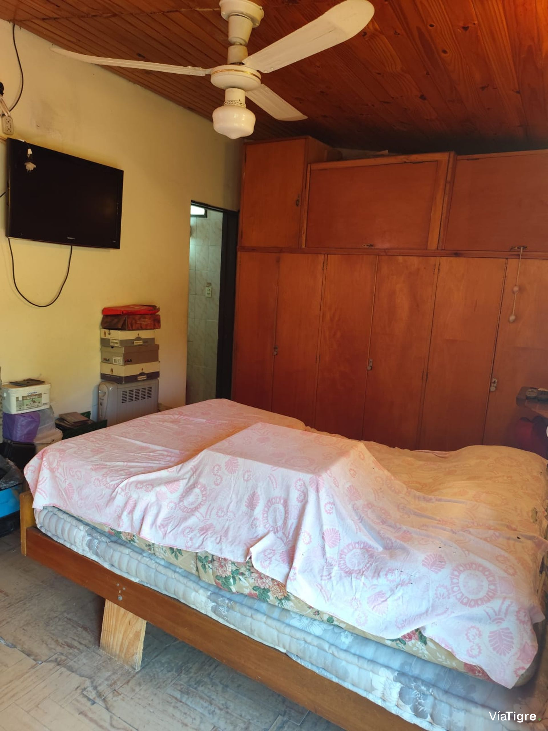 Venta Casa 5 Amb.munro, 4 Dormitorios, Coch,Patio