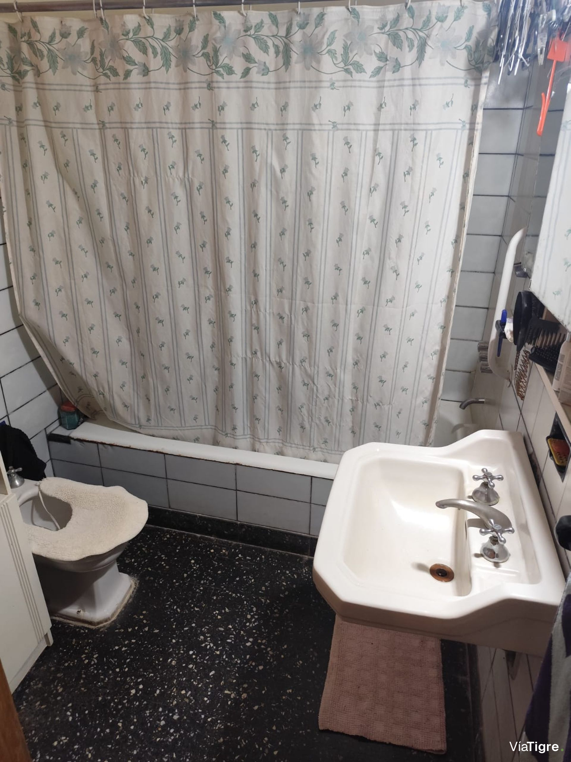 Venta Casa 5 Amb.munro, 4 Dormitorios, Coch,Patio