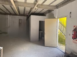 Warehouse For Sale Torcuato + 5 Single Room Apartments