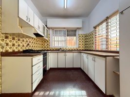 For Sale House 2‑bedroom Garage, Credit – Villa Adelina