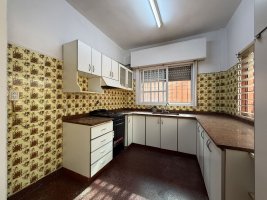 For Sale House 2‑bedroom Garage, Credit – Villa Adelina