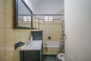 Sale Penthouse 2‑bedroom with patio and independent entrance V. Adelina