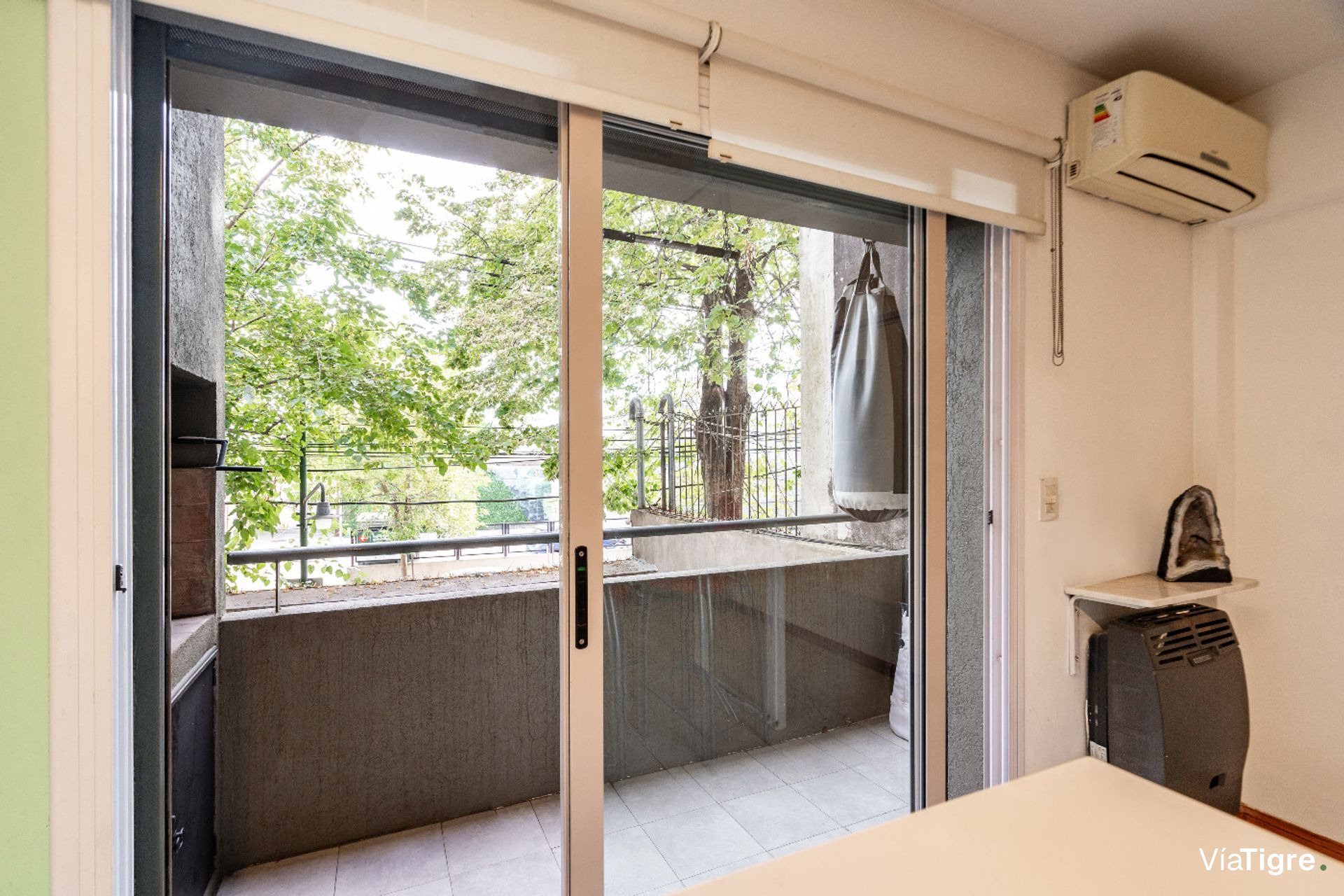 Depto Venta 2 amb Cochera Fija Parrilla San Isidro