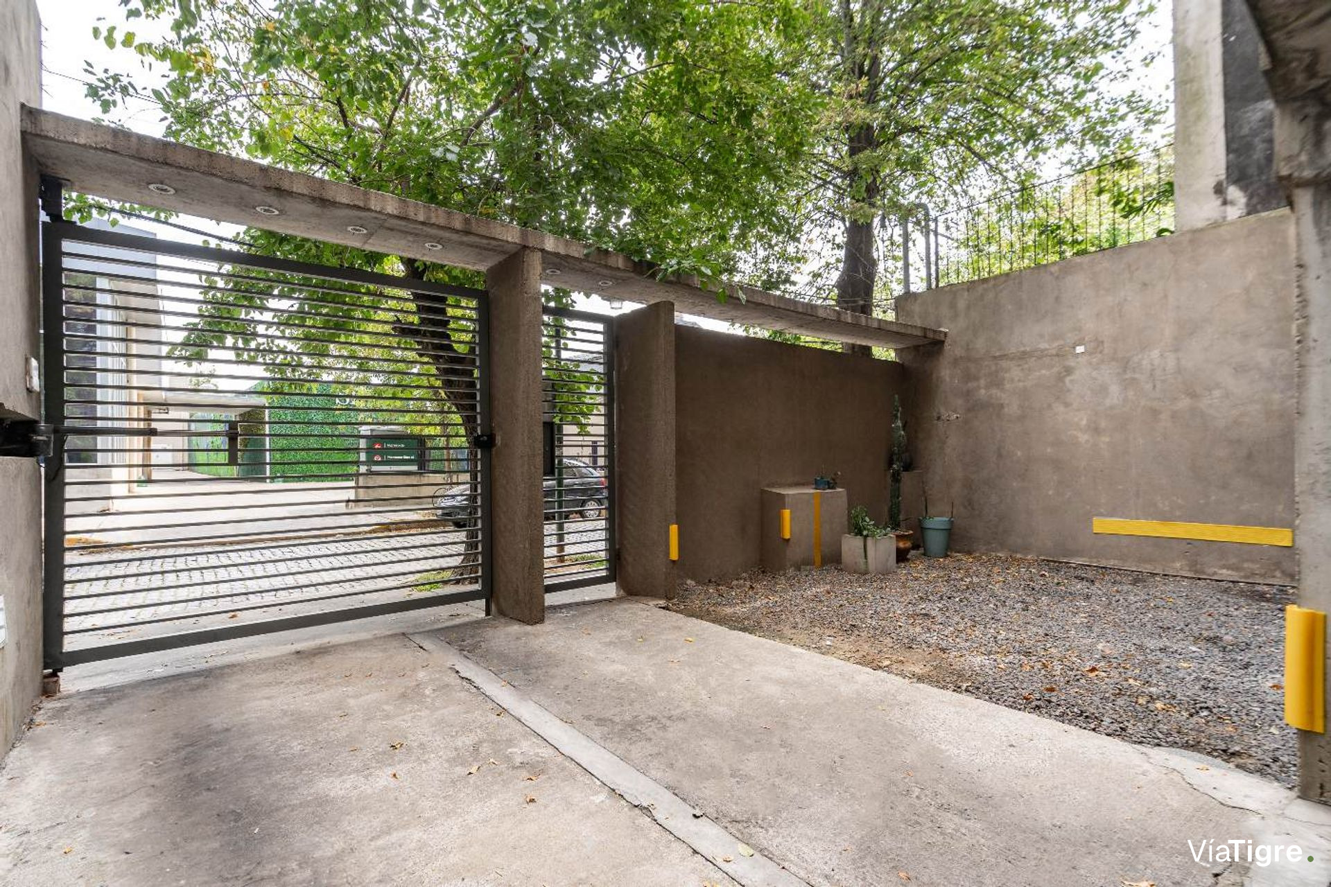 Depto Venta 2 amb Cochera Fija Parrilla San Isidro