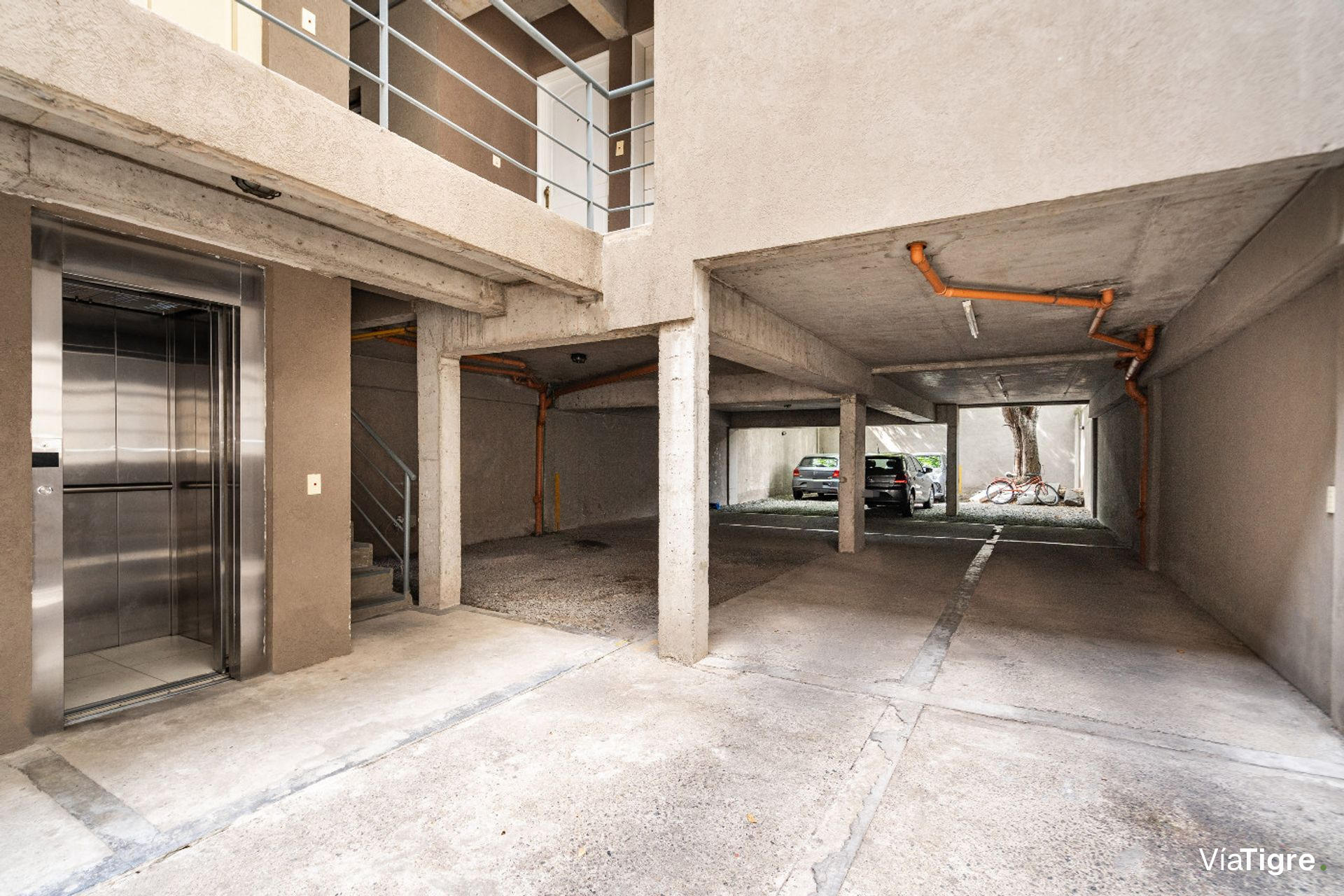 Depto Venta 2 amb Cochera Fija Parrilla San Isidro