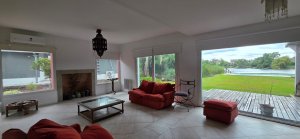 Casa En Venta 5 Amb A La Laguna Barrio Las Palmas