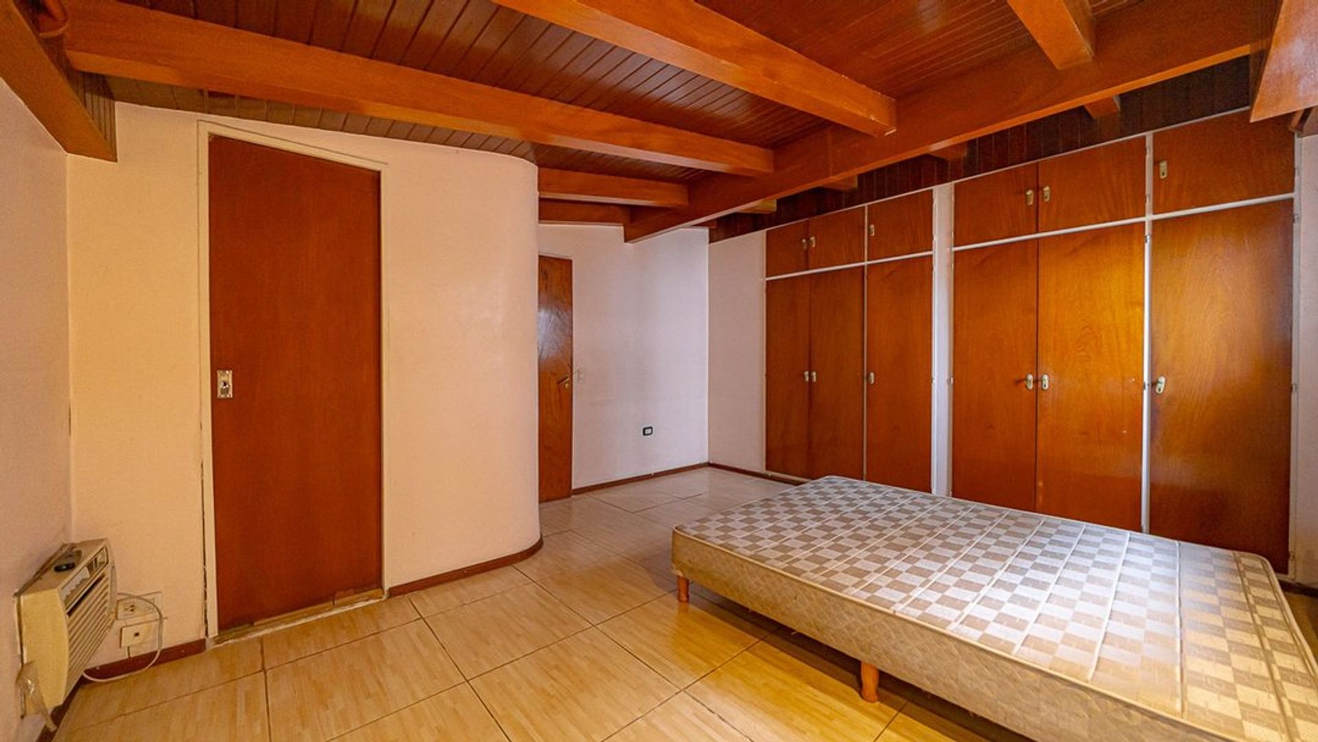 Venta Casa En Olivos Cuatro Ambientes