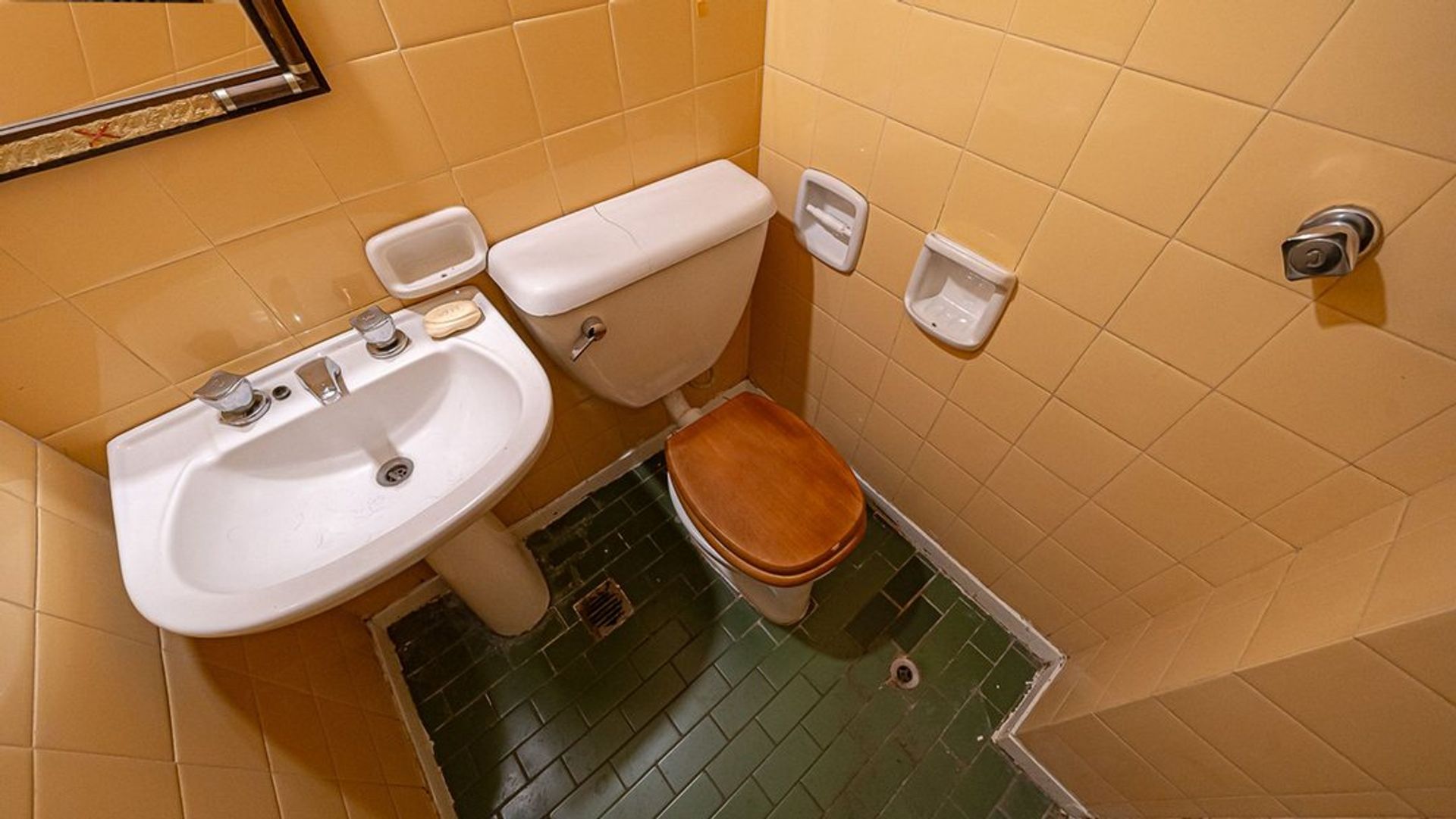 Venta Casa En Olivos Cuatro Ambientes