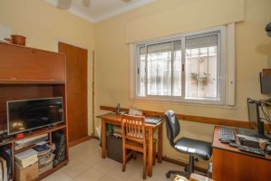 House 4‑bedroom patio/barbecue for sale in Florida Este