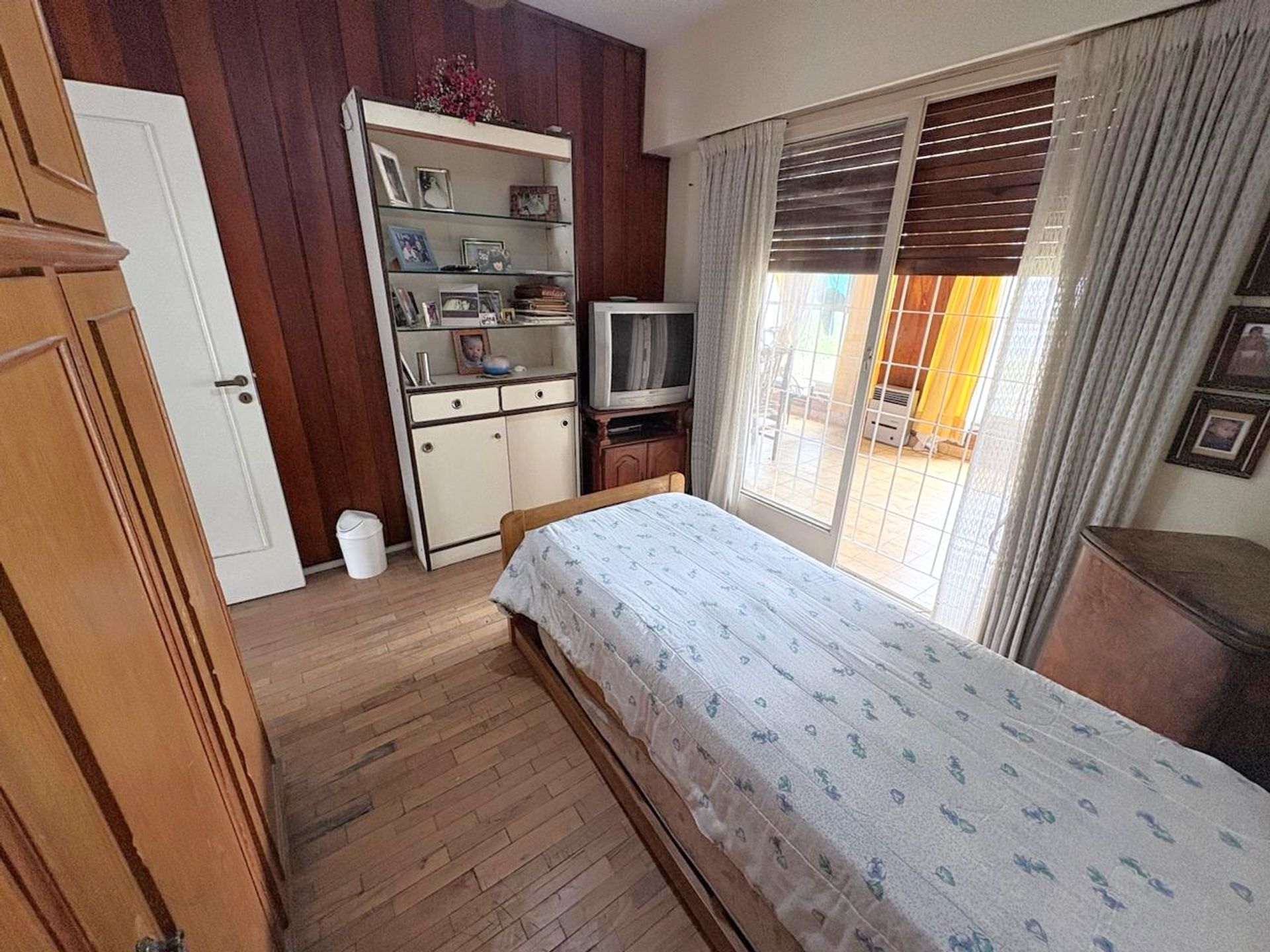 Casa 4 Ambientes Venta Olivos A Modernizar