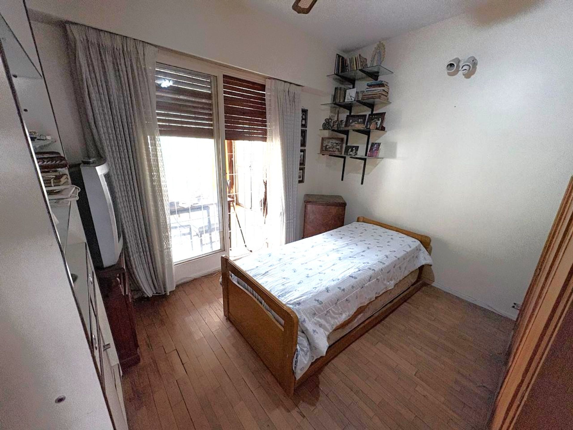 Casa 4 Ambientes Venta Olivos A Modernizar