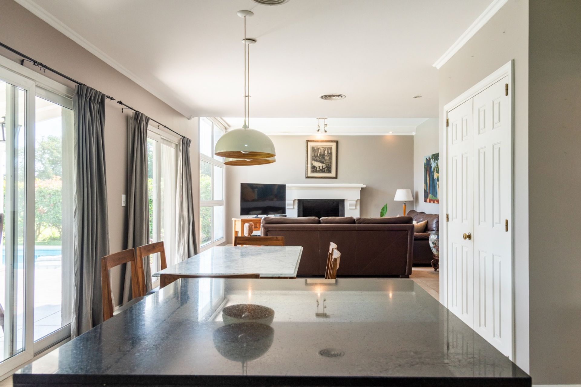 Casa En Venta Al Lago En Nordelta