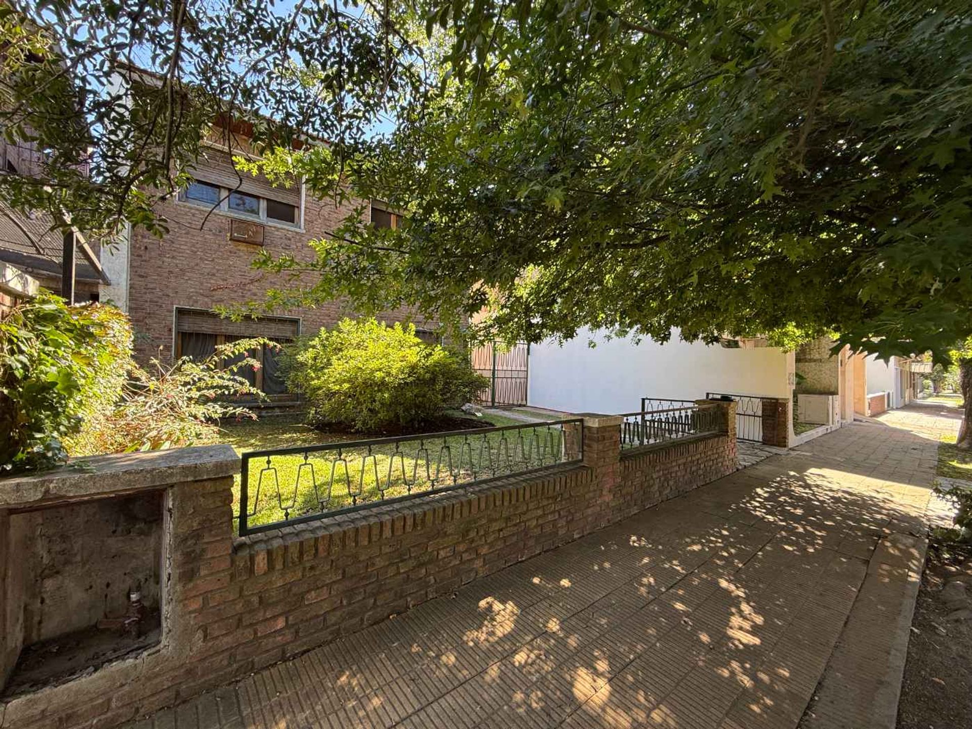 Venta Casa Lomas de San Isidro. Acepta permuta