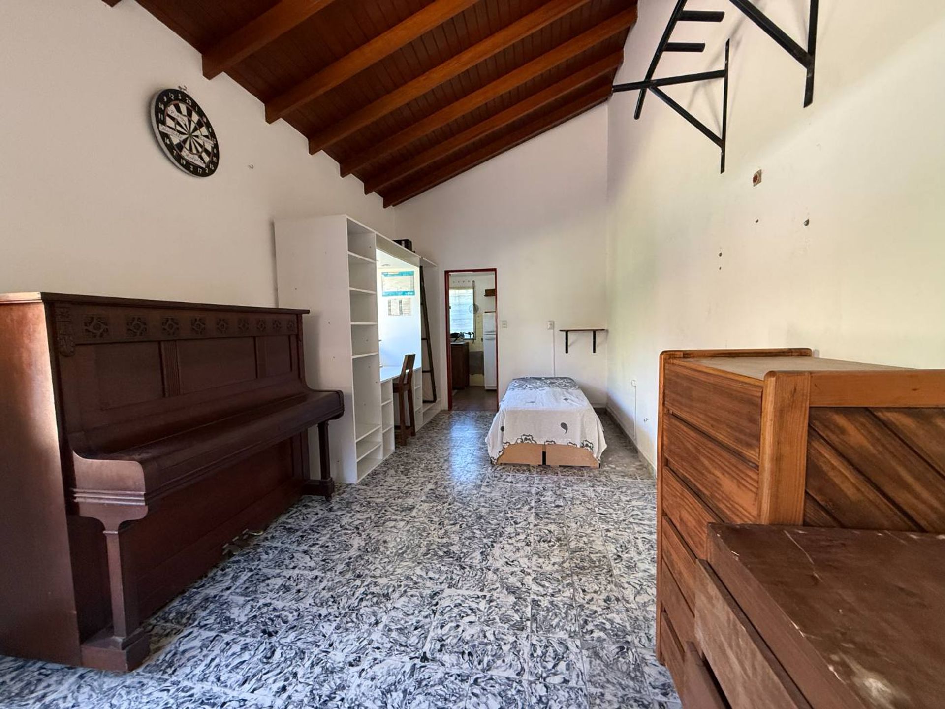 Venta Casa Lomas de San Isidro. Acepta permuta