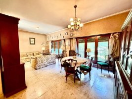 Sale house 4‑bedroom with garden parking Lomas de San Isidro