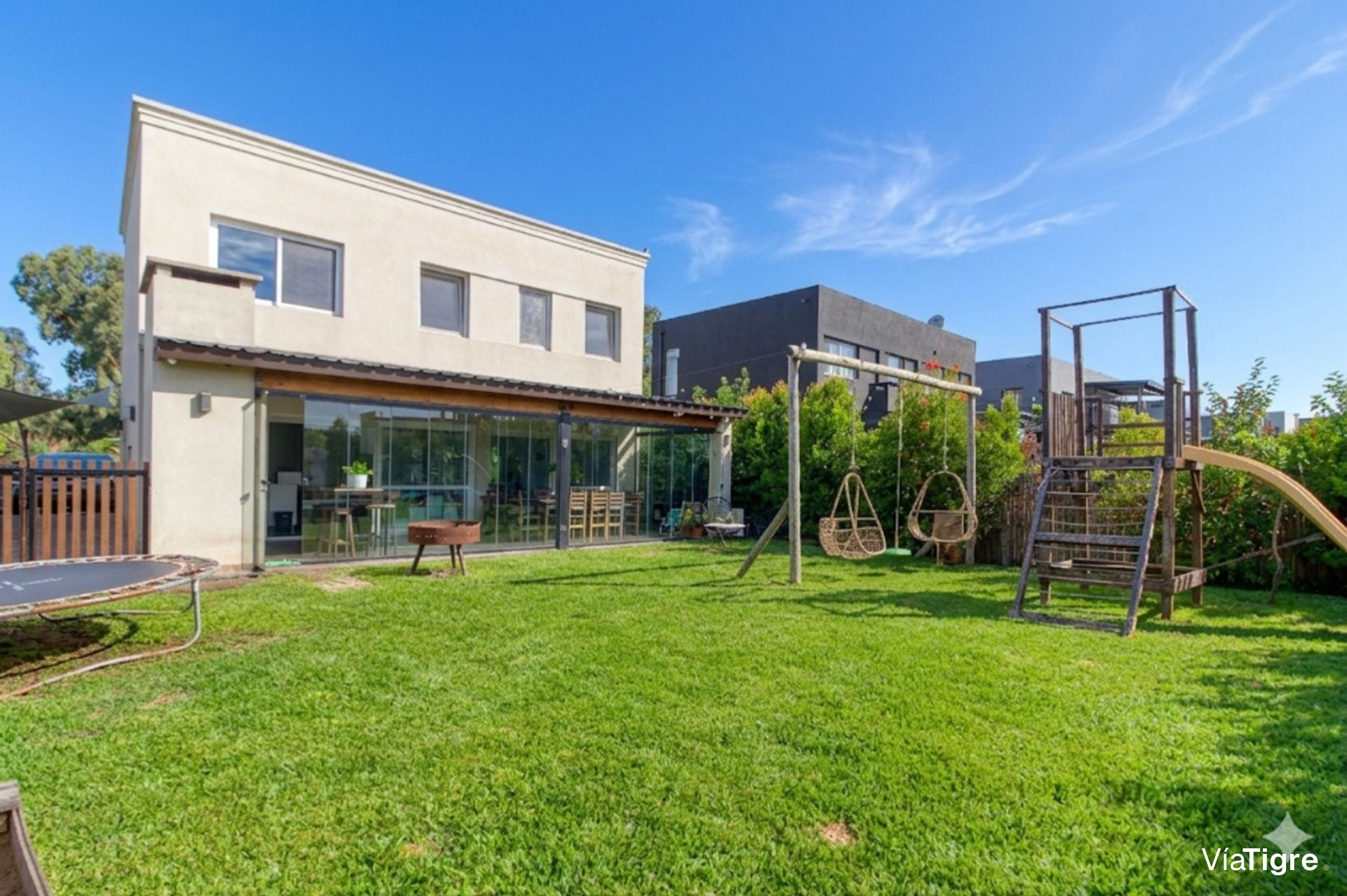 Casa En Venta Vilamarina 1 - Al Rio Y Con Amarra