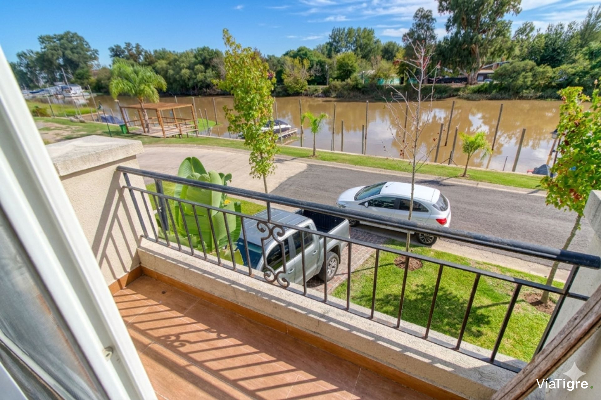Casa En Venta Vilamarina 1 - Al Rio Y Con Amarra