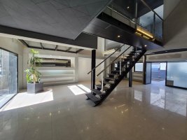 Premium commercial space for rent in Martinez