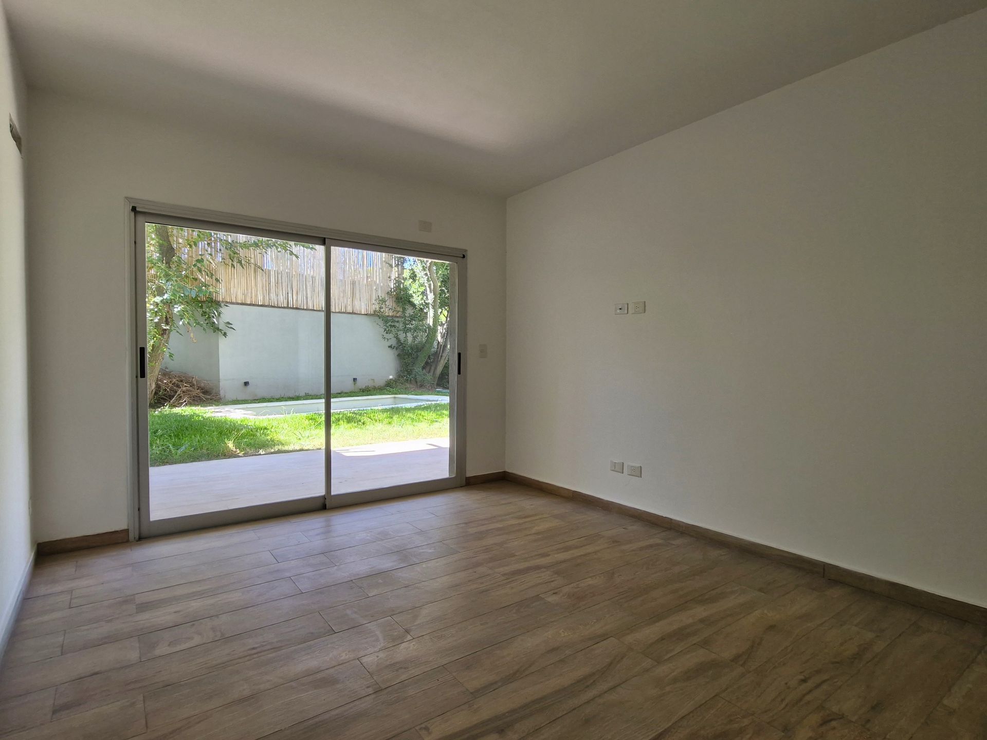 Alquiler Depto Unico San Fernando Jardin Pile Coch