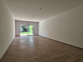 Rent Apartment Unique San Fernando Garden Pile Coch