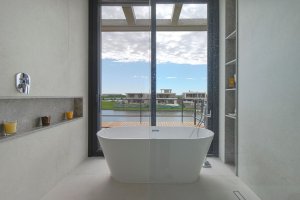 Venta casa al LAGO en Los Puentes -Nordelta-Tigre