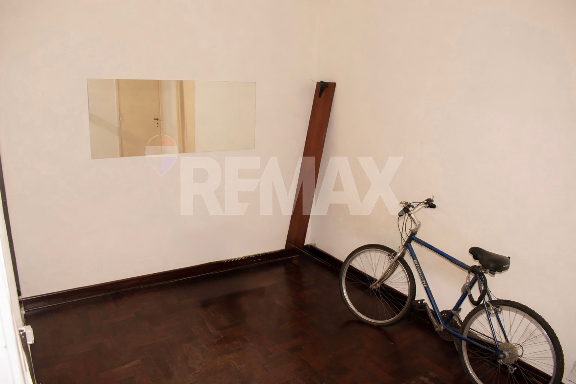 VENTA PH 3 Amb Apto Credito Florida con Patio