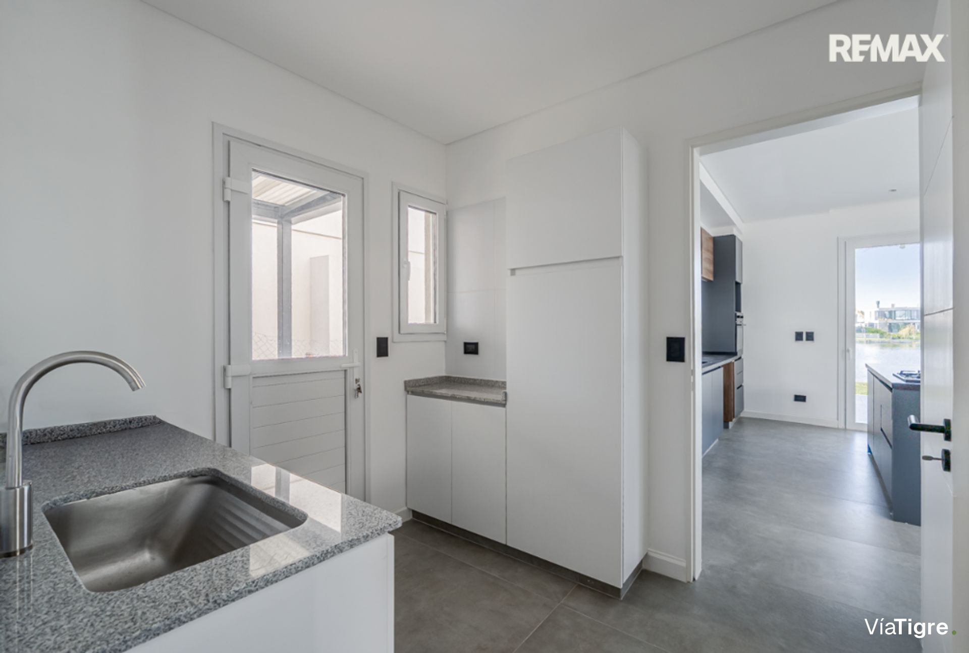 Venta Casa A Estrenar S La Laguna Bo Santa Ana