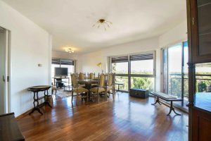 Sale 3-bedroom parking La Lucila Apartment Credit