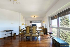 Sale 3-bedroom parking La Lucila Apartment Credit