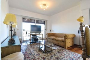 Sale 3-bedroom parking La Lucila Apartment Credit