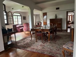 Venta Importante Casa De Estilo En Olivos