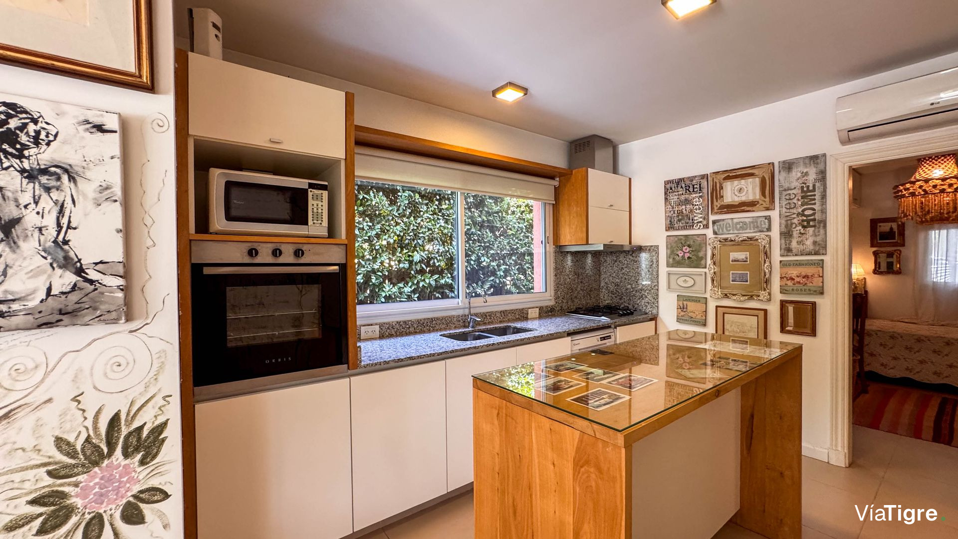 Casa 5 AMB. con PILETA y JARDÍN - Barrio SAN MARCO
