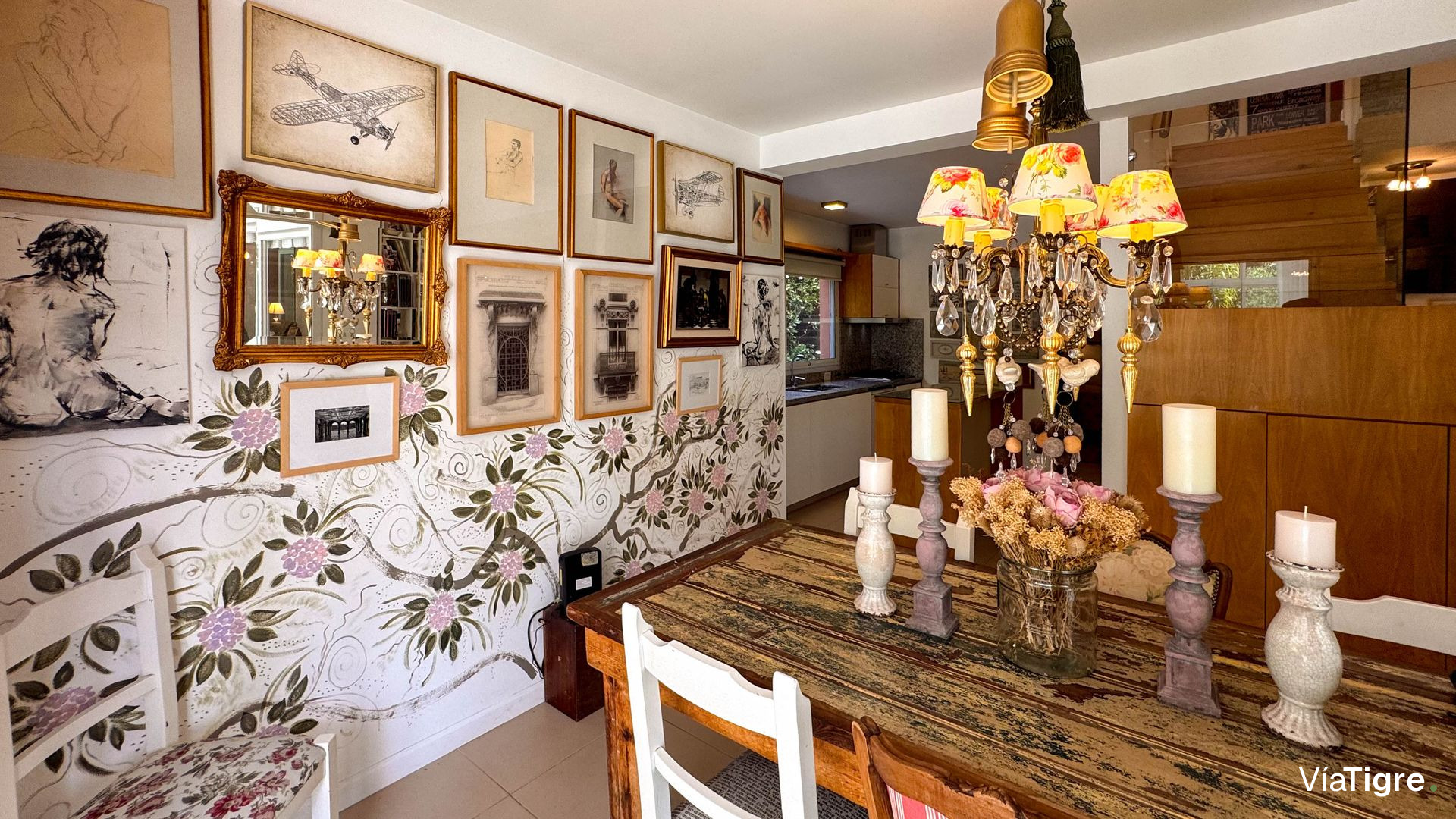 Casa 5 AMB. con PILETA y JARDÍN - Barrio SAN MARCO