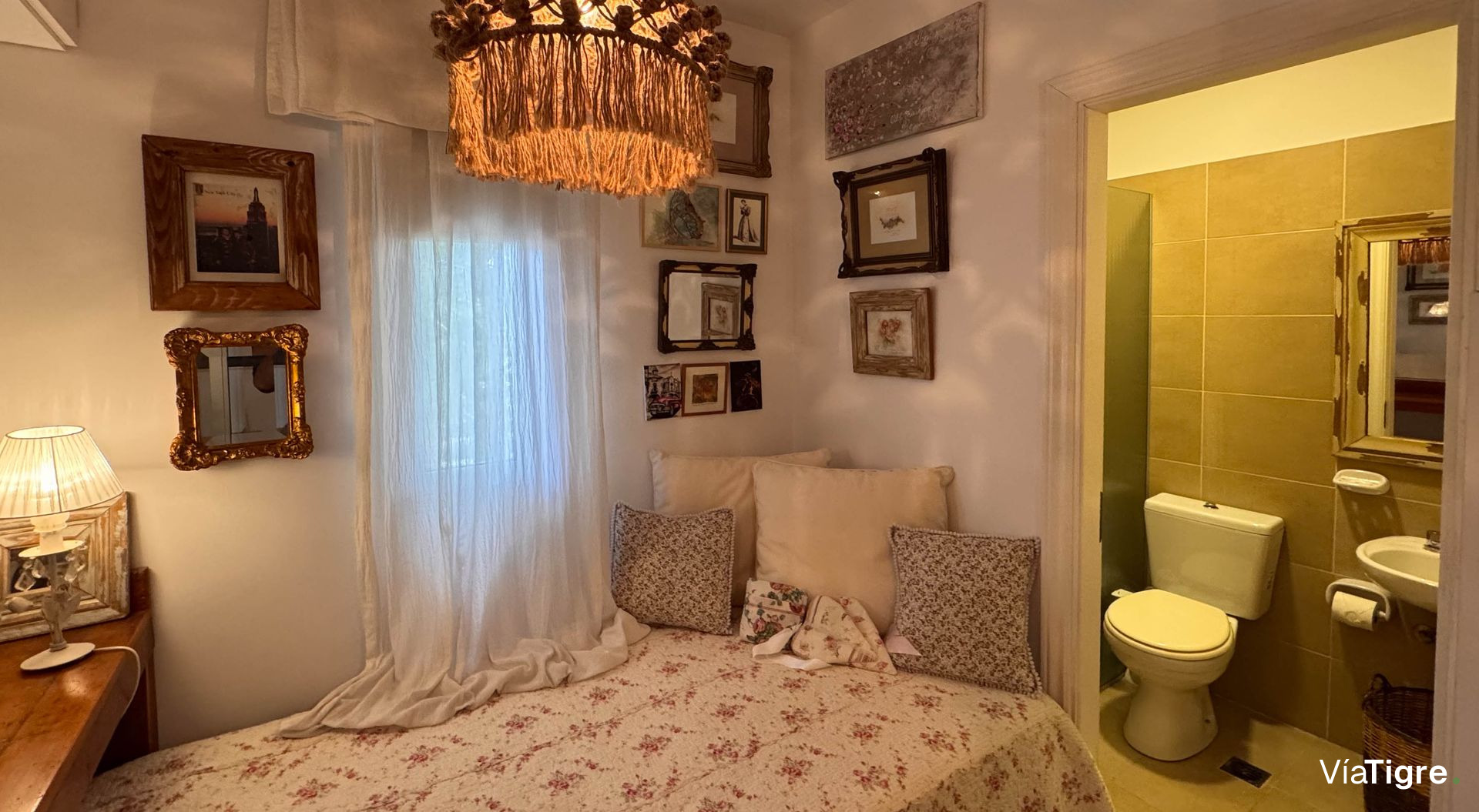Casa 5 AMB. con PILETA y JARDÍN - Barrio SAN MARCO