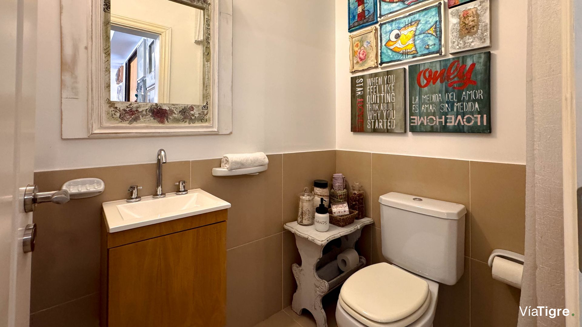 Casa 5 AMB. con PILETA y JARDÍN - Barrio SAN MARCO