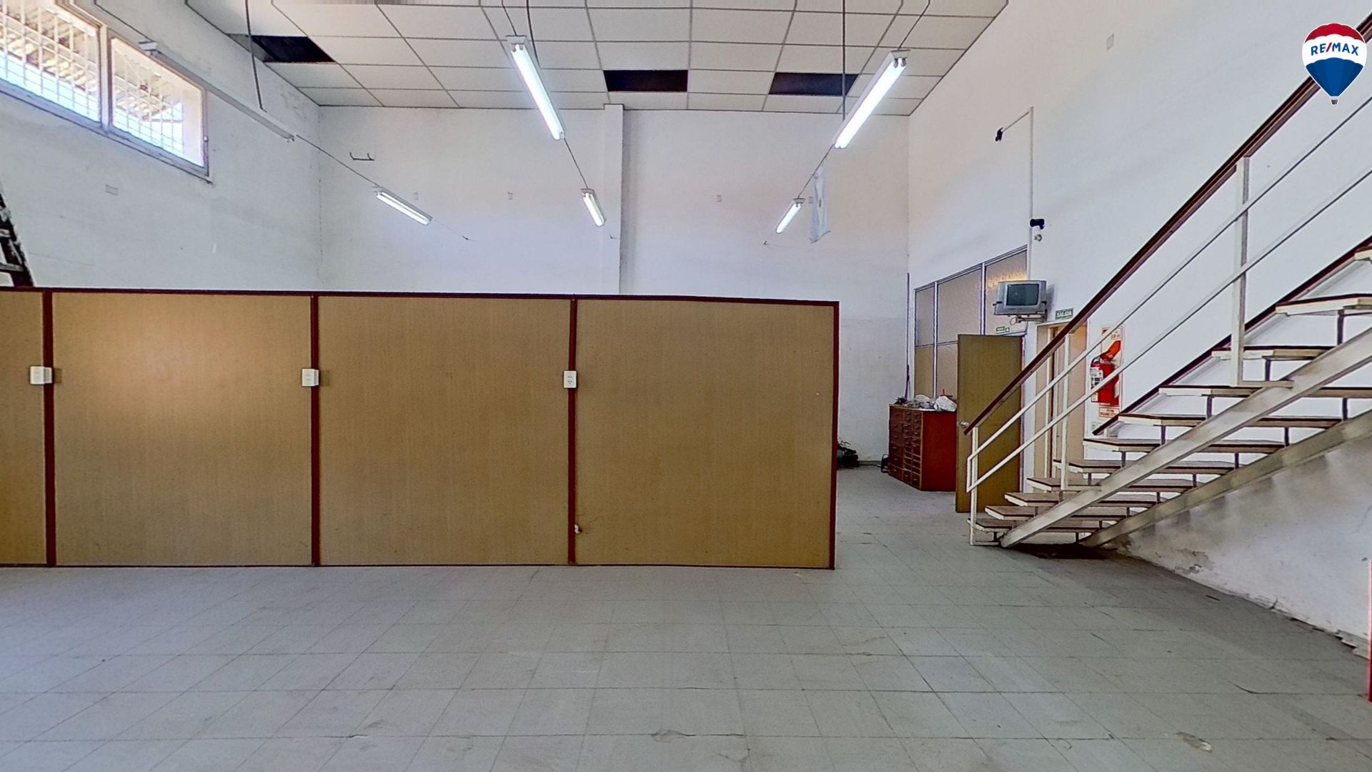 Don Torcuato - Venta Galpón con Depósito