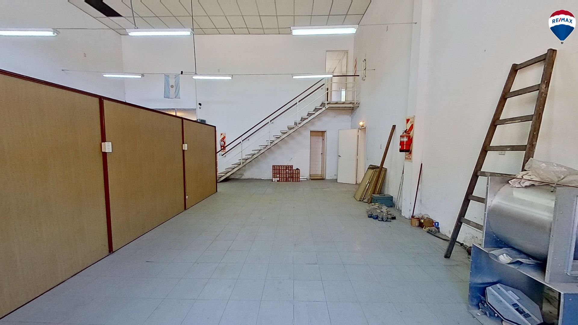 Don Torcuato - Venta Galpón con Depósito